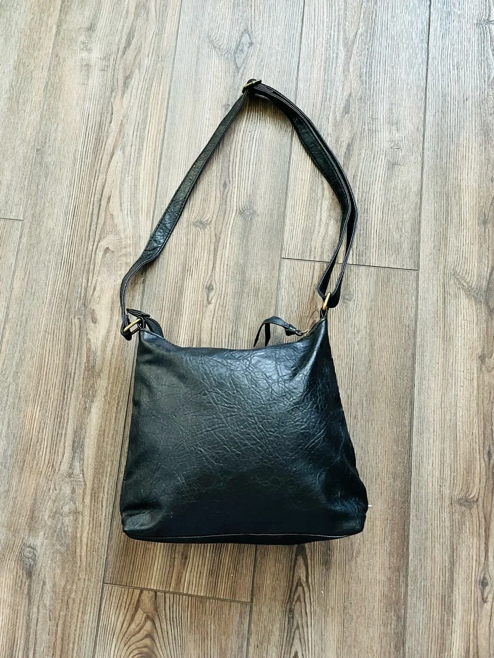 American Eagle Outfitters black leather